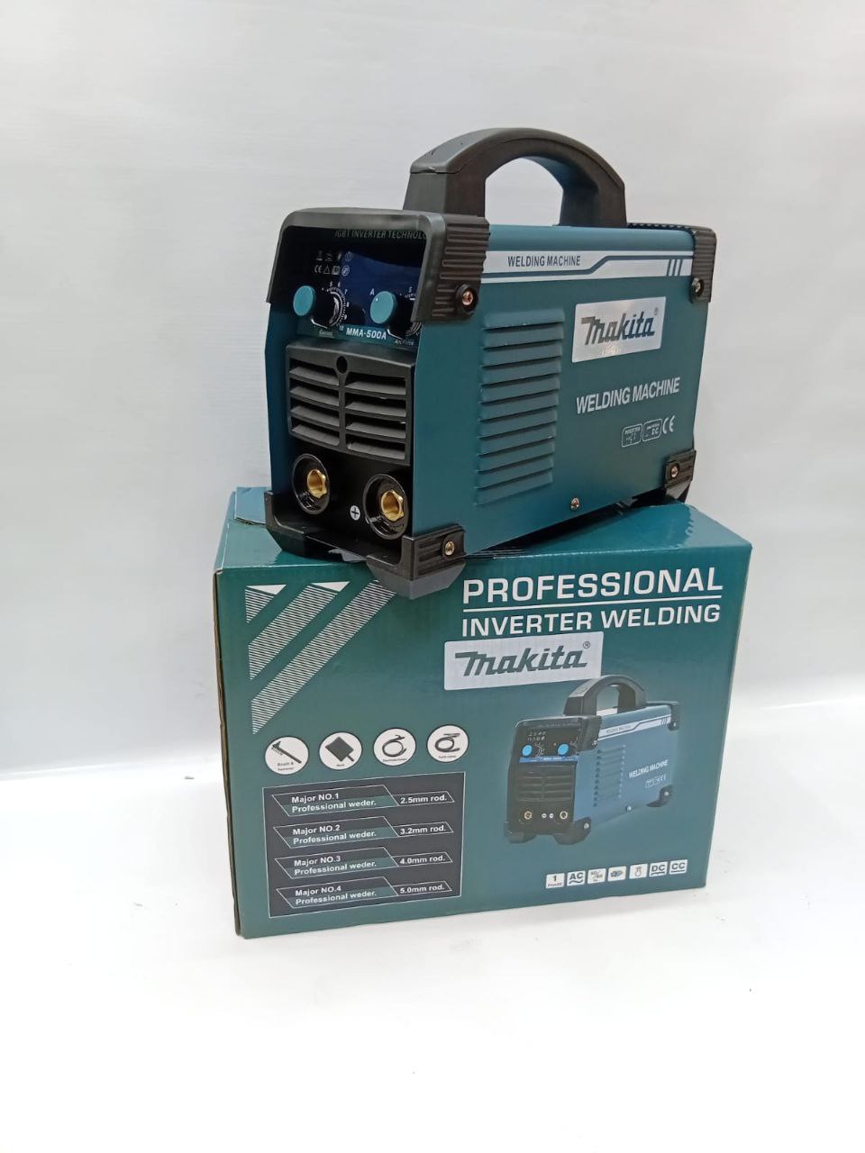5a945348-5b4e-4d97-9661-52dada5c84ae.jpg Makita inverter welding machine 500A - Image 1